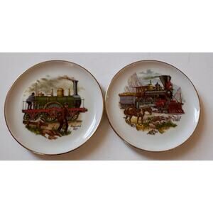 2 Bavaria Schumann Arzberg Germany Saucers Collectible USA 1869/England 1837 4"
